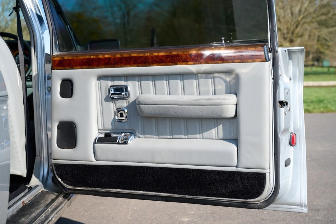 1995 Bentley Brooklands - Image 29 of 30