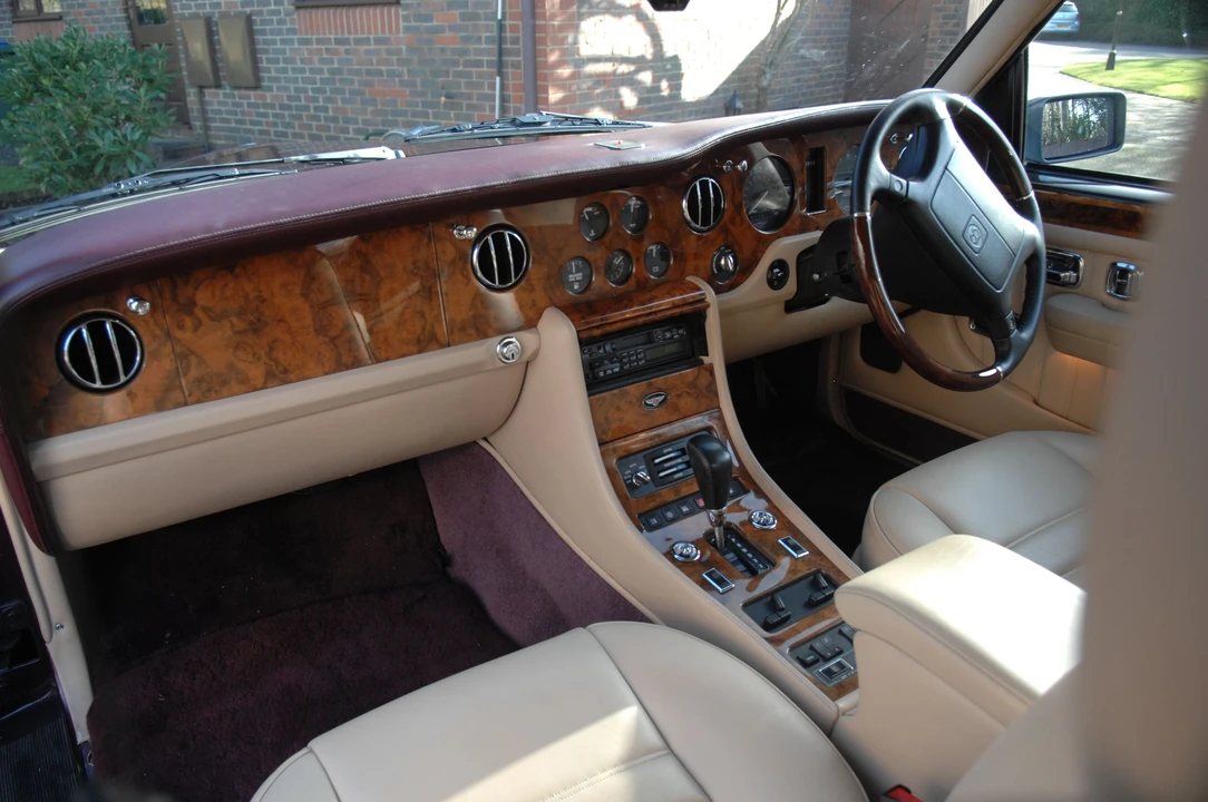 1995 Bentley Brooklands - Image 11 of 16