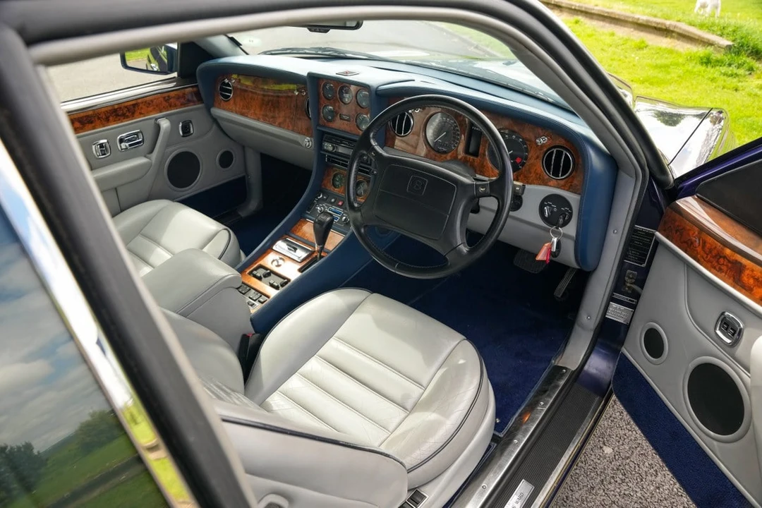1995 Bentley Continental R - Image 4 of 30