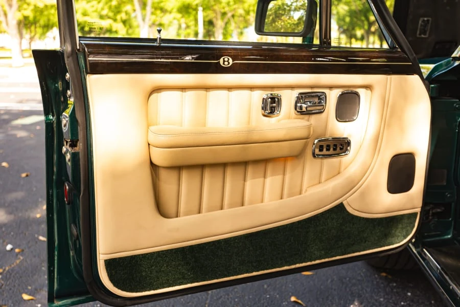 1995 Bentley Brooklands - Image 4 of 31