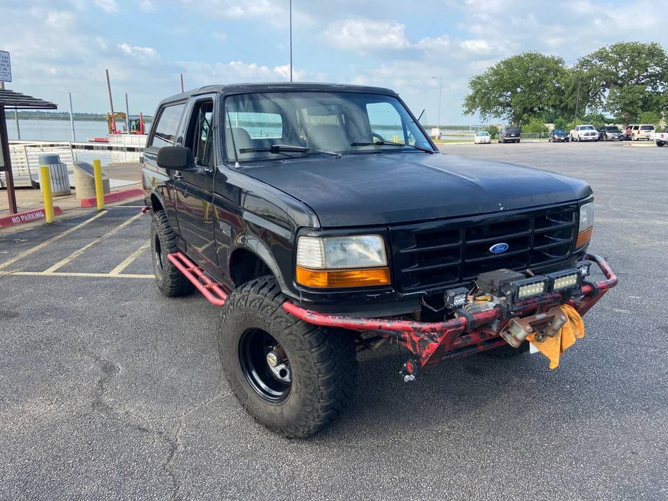 1995 Ford Bronco 5th Gen - Image 2 of 19