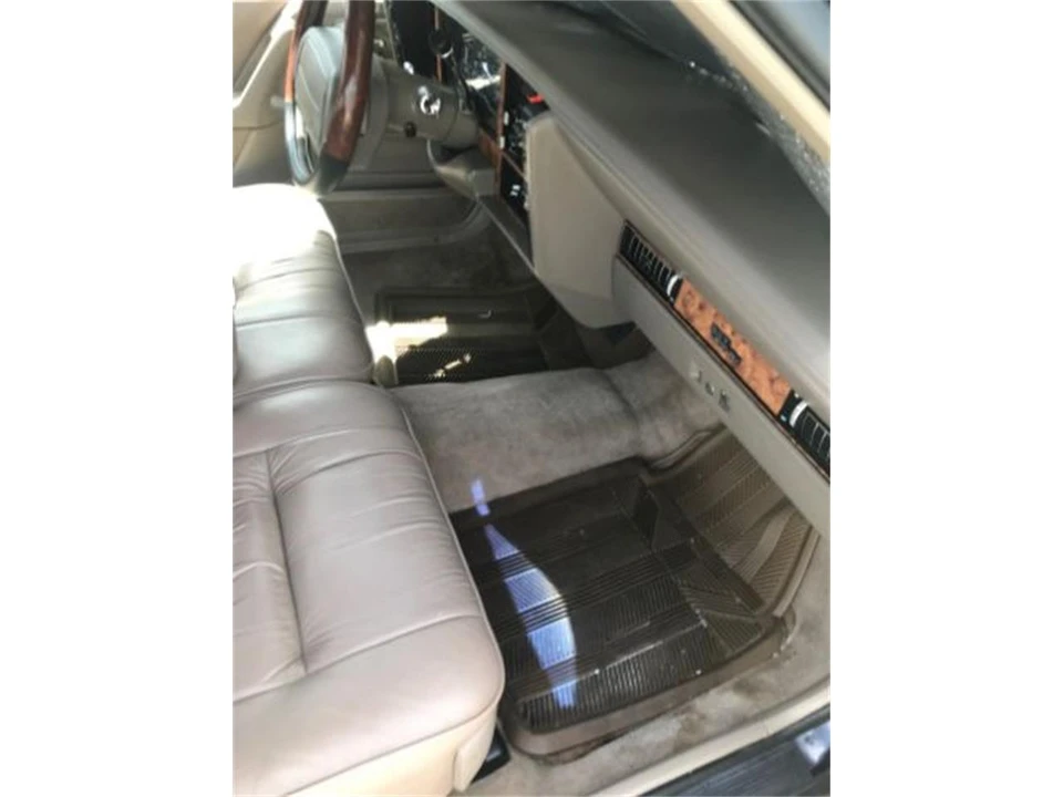 1995 Buick Century - Image 9 of 20
