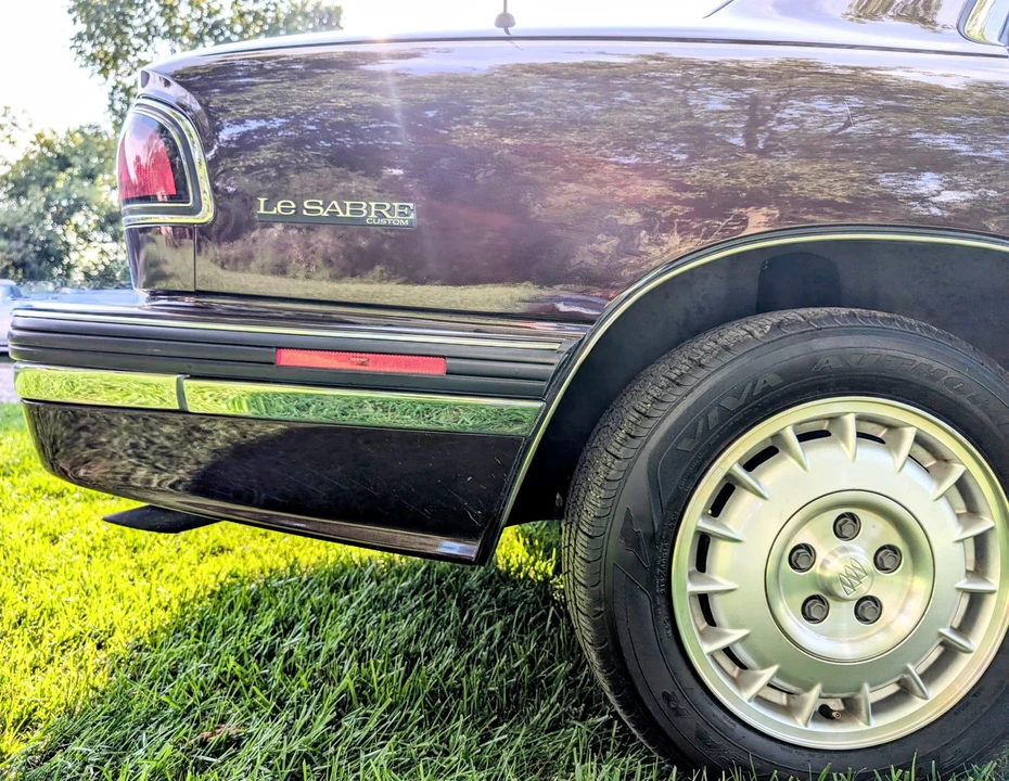 1995 Buick LeSabre - Image 19 of 31