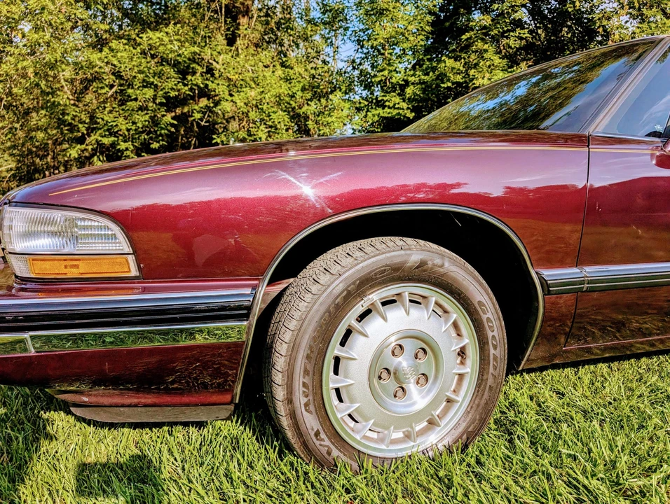 1995 Buick LeSabre - Image 14 of 31