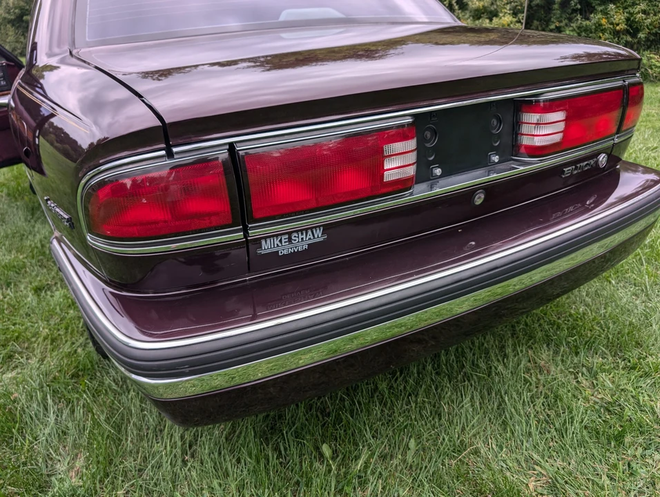 1995 Buick LeSabre - Image 13 of 31