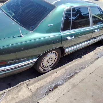 1995 Buick Park Avenue Special Ed Ultra Sedan 4D