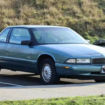 1995 Buick Regal Limited Coupe 2D