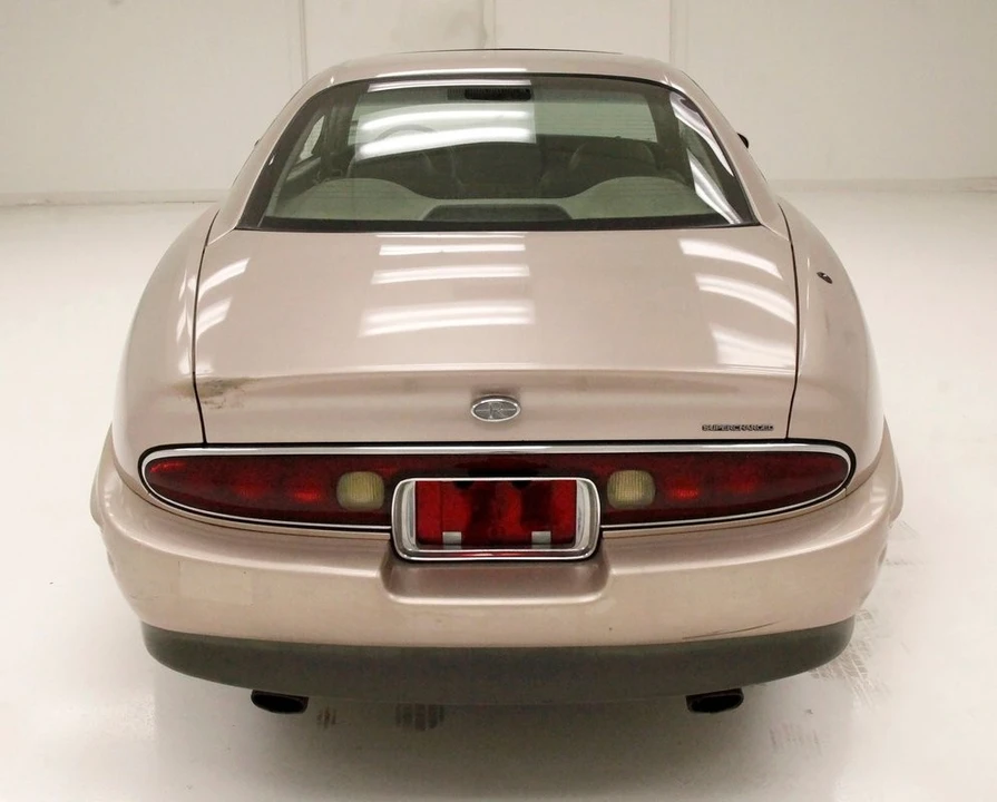 1995 Buick Riviera 8th Gen - Image 4 of 21