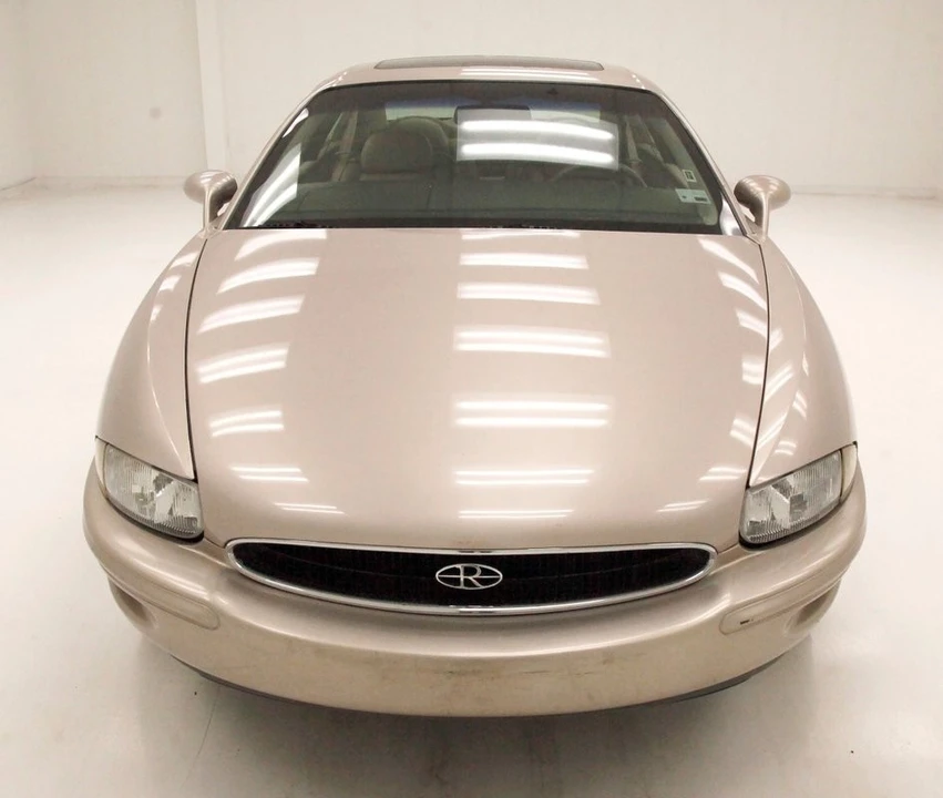 1995 Buick Riviera 8th Gen - Image 7 of 21