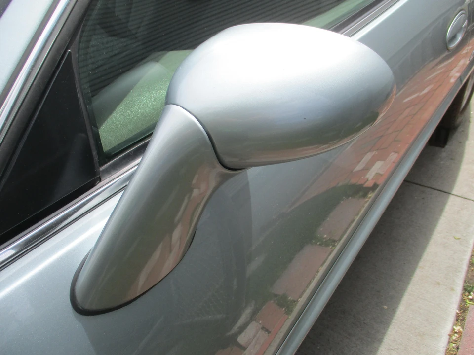 1995 Buick Riviera 8th Gen - Image 17 of 31