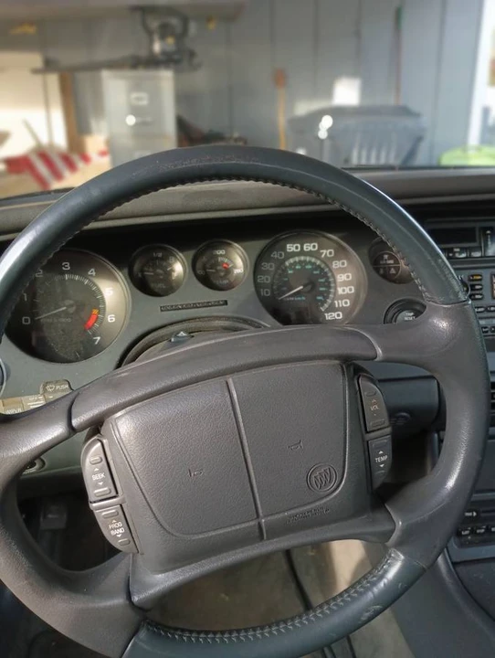 1995 Buick Riviera - Image 4 of 6