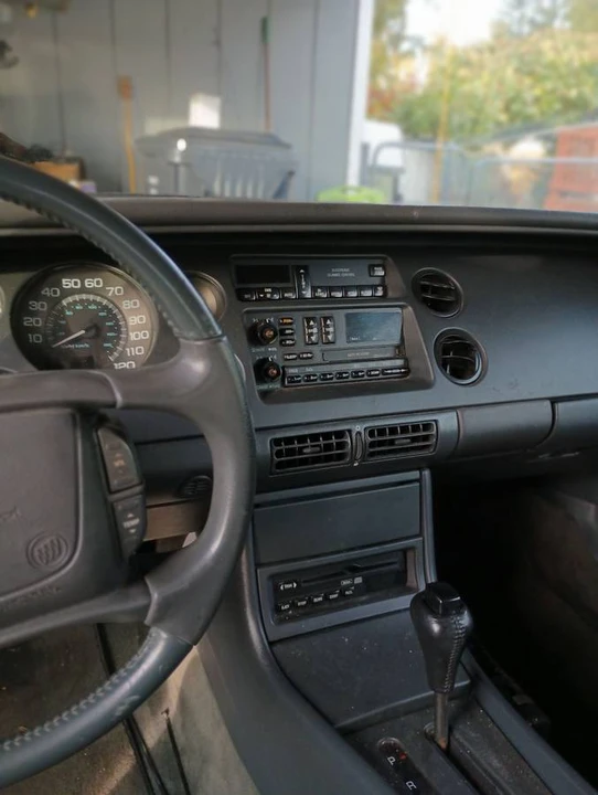 1995 Buick Riviera - Image 2 of 6