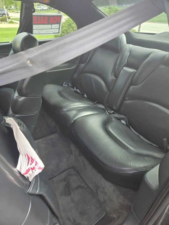 1995 Buick Riviera 8th Gen - Image 9 of 11