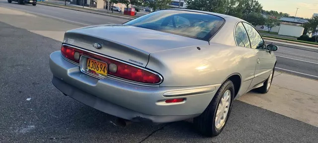 1995 Buick Riviera Coupe 2D