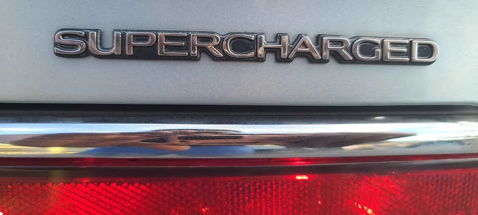 1995 Buick Riviera 8th Gen - Image 10 of 18