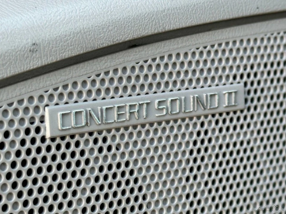1995 Buick Riviera 8th Gen - Image 19 of 21