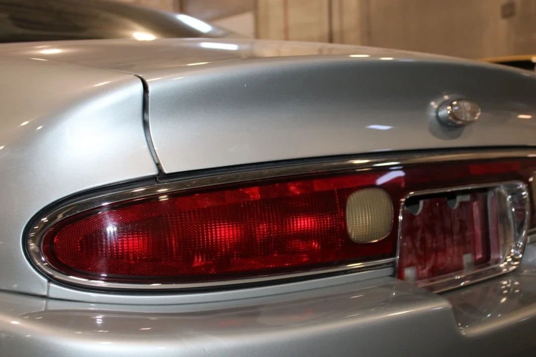 1995 Buick Riviera 8th Gen - Image 15 of 21