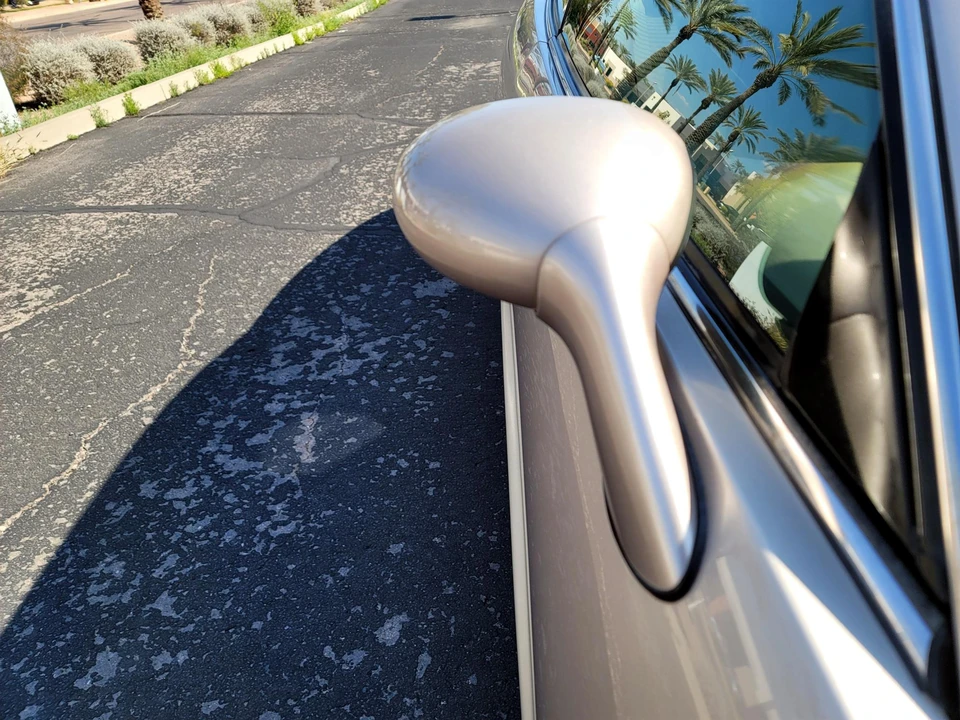 1995 Buick Riviera 8th Gen - Image 27 of 31