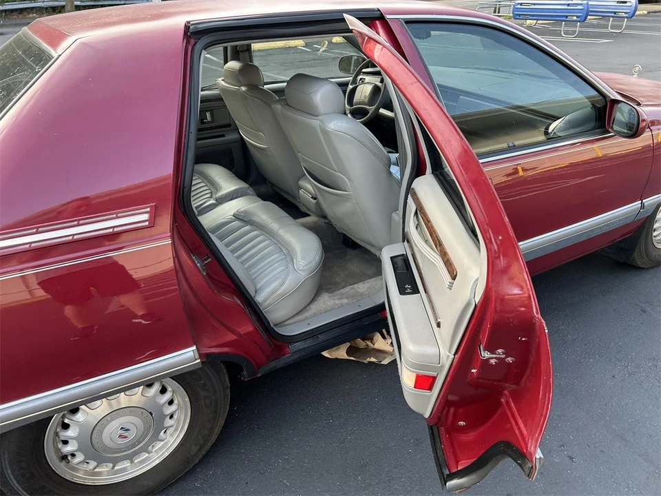 1995 Buick Roadmaster - Image 12 of 20