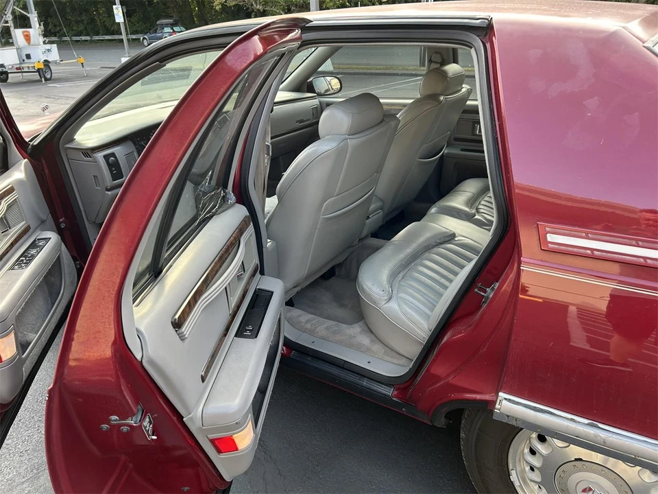 1995 Buick Roadmaster - Image 13 of 20