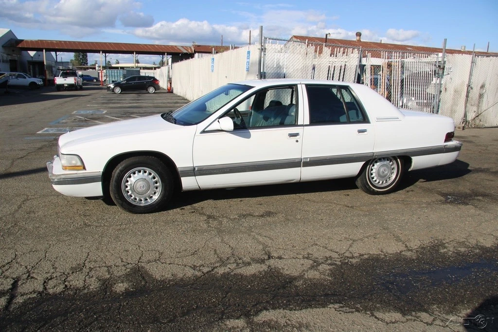 1995 Buick Roadmaster - Image 3 of 21