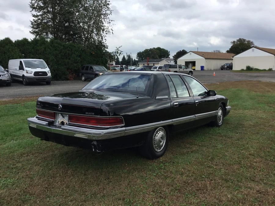 1995 Buick Roadmaster - Image 7 of 9