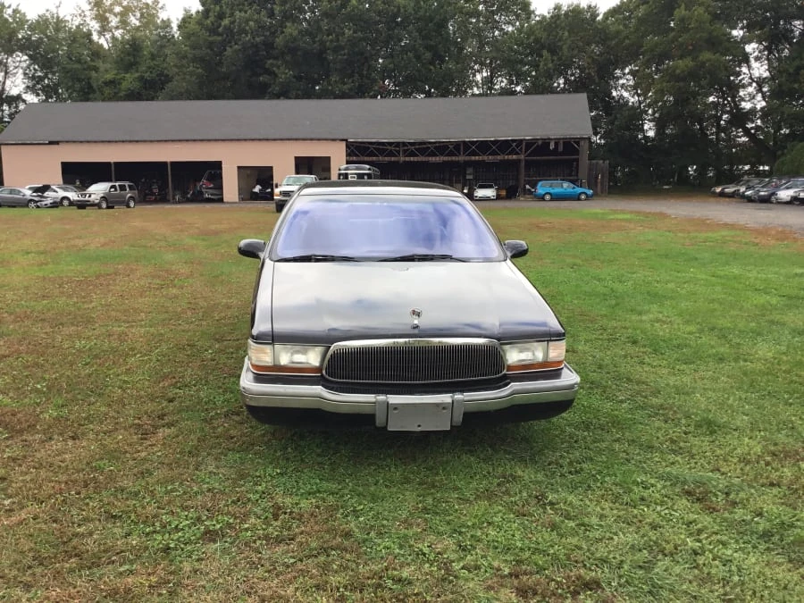 1995 Buick Roadmaster - Image 6 of 9