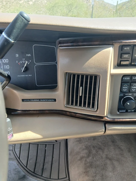 1995 Buick Roadmaster - Image 20 of 31