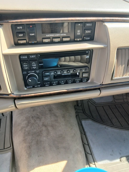 1995 Buick Roadmaster - Image 19 of 31