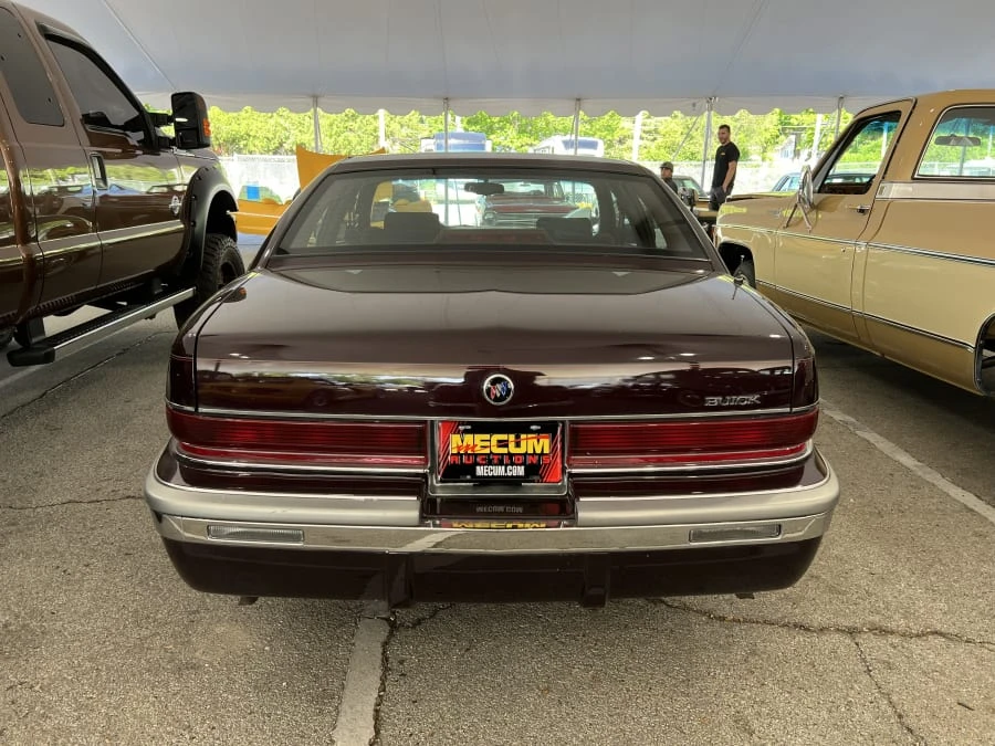1995 Buick Roadmaster - Image 3 of 4