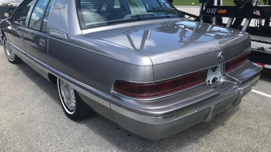1995 Buick Roadmaster - Image 2 of 4