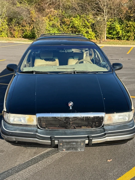 1995 Buick Roadmaster - Image 8 of 21