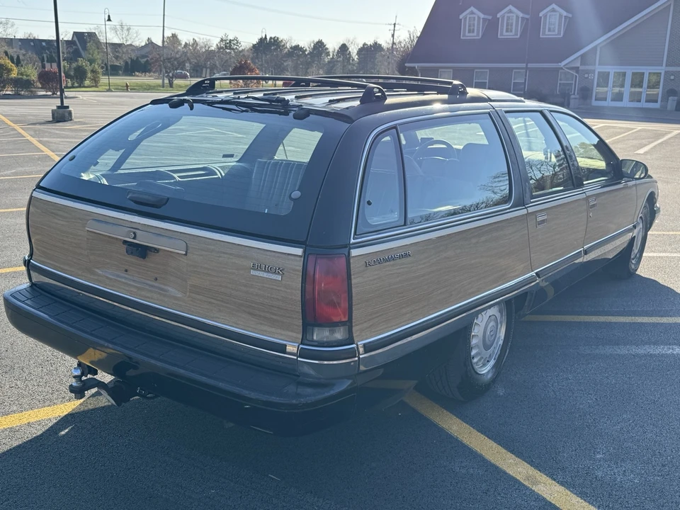 1995 Buick Roadmaster - Image 6 of 21