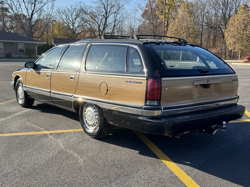 1995 Buick Roadmaster - Image 4 of 21
