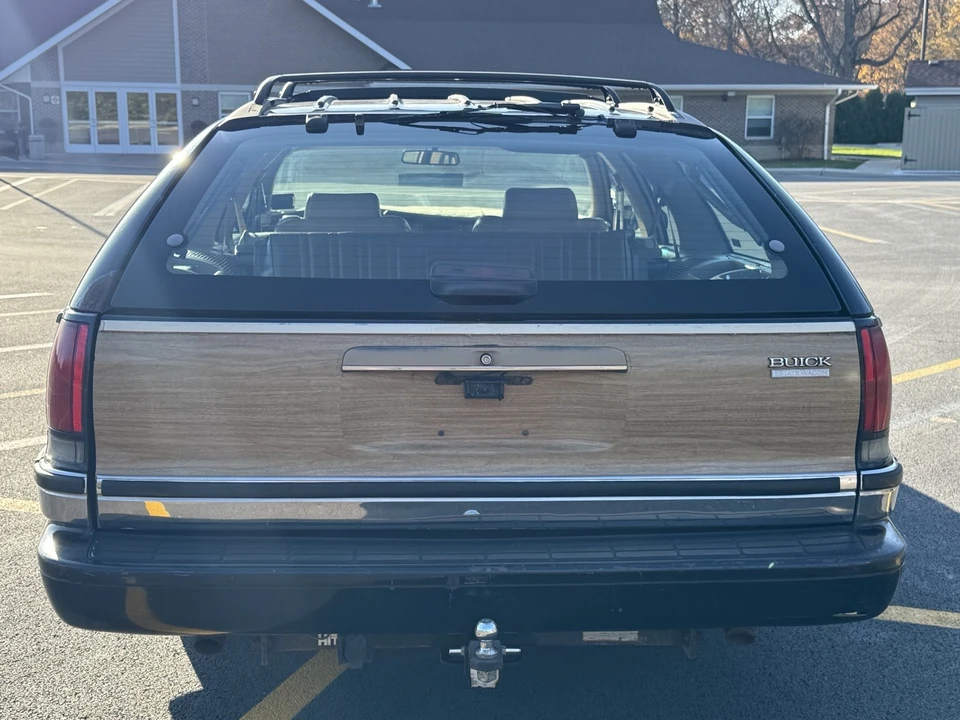1995 Buick Roadmaster - Image 5 of 21