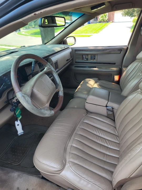 1995 Buick Roadmaster - Image 5 of 18