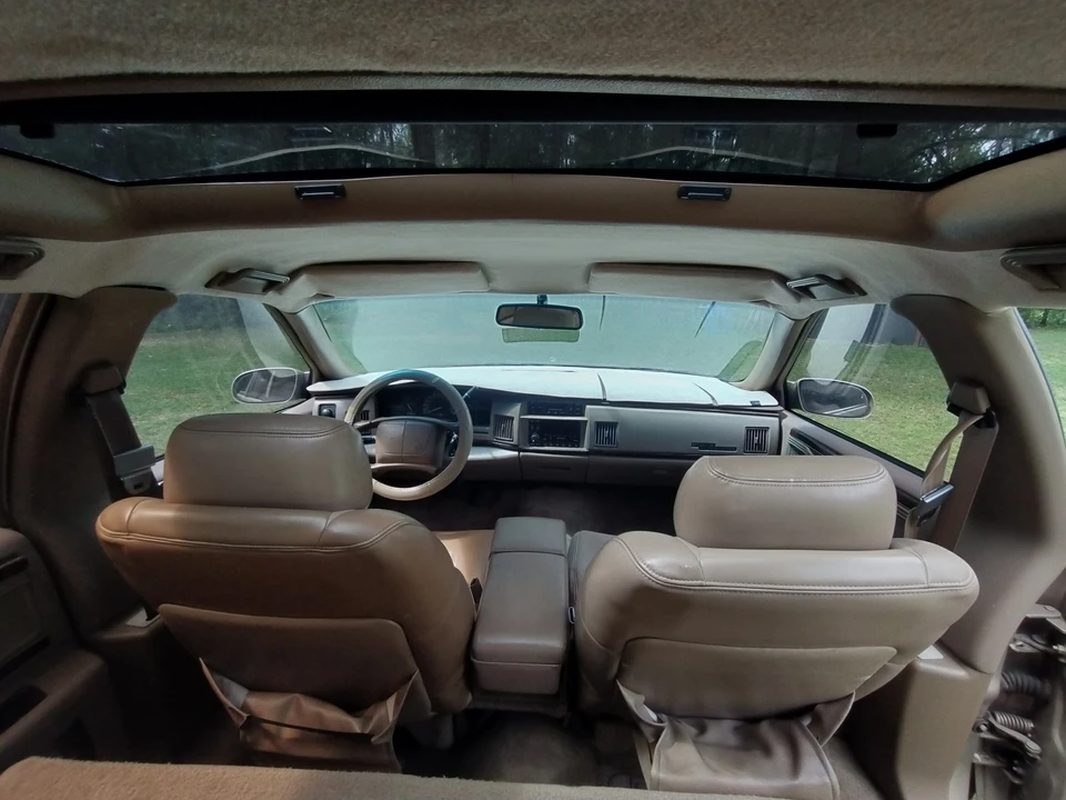1995 Buick Roadmaster - Image 26 of 31