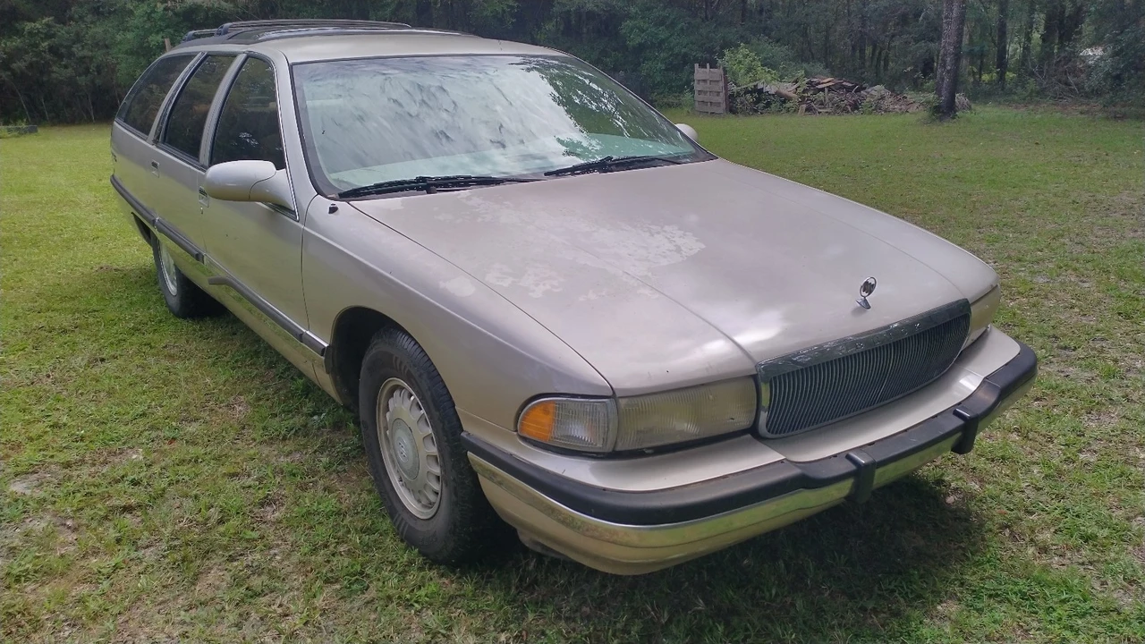 1995 Buick Roadmaster - Image 8 of 31