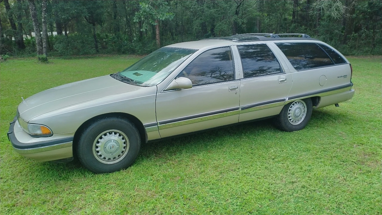 1995 Buick Roadmaster - Image 3 of 31