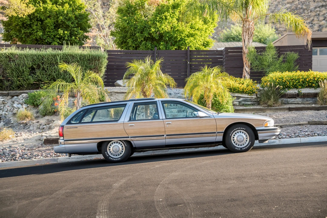1995 Buick Roadmaster - Image 17 of 31