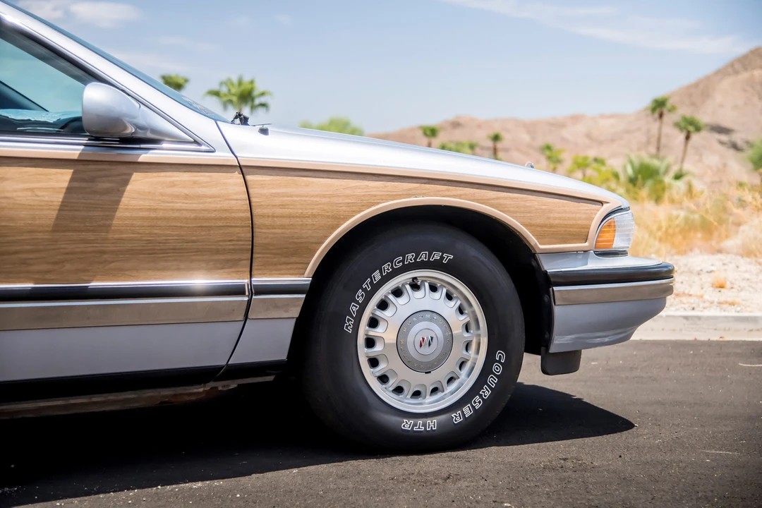 1995 Buick Roadmaster - Image 22 of 31