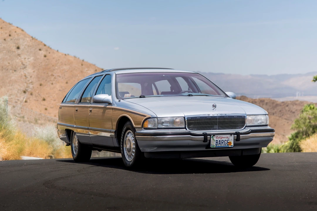 1995 Buick Roadmaster - Image 2 of 31