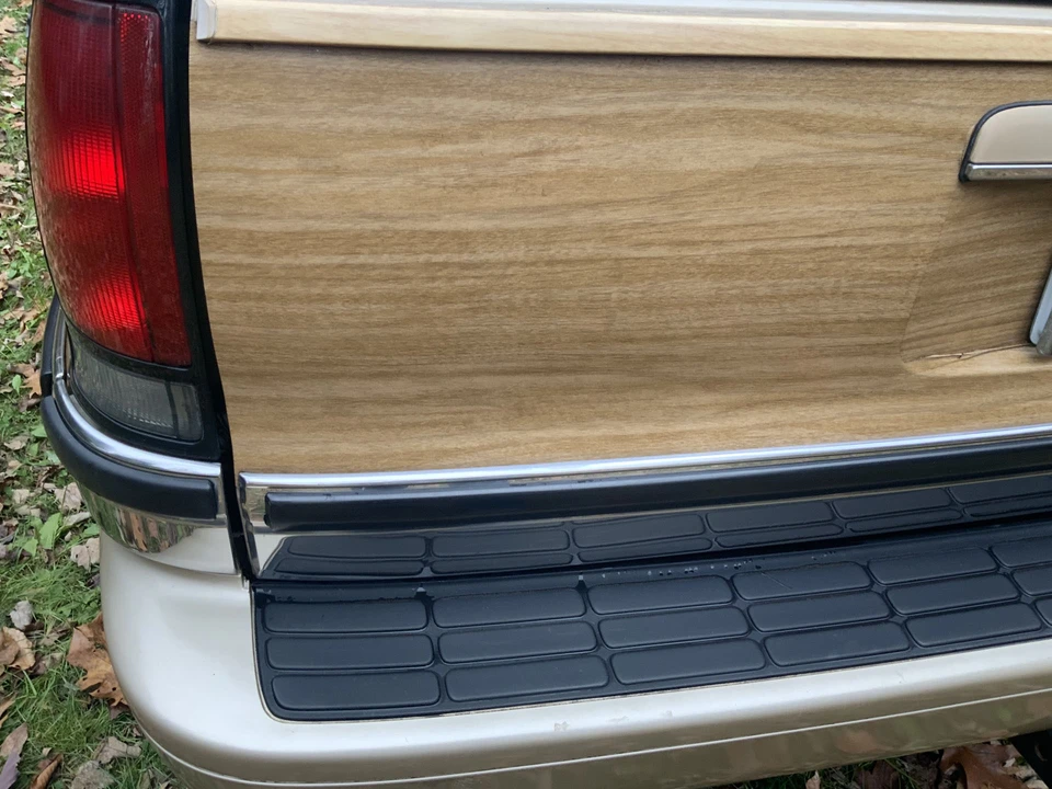 1995 Buick Roadmaster - Image 24 of 31