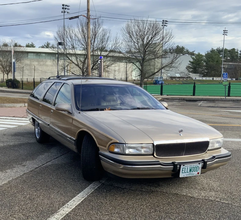 1995 Buick Roadmaster - Image 4 of 31