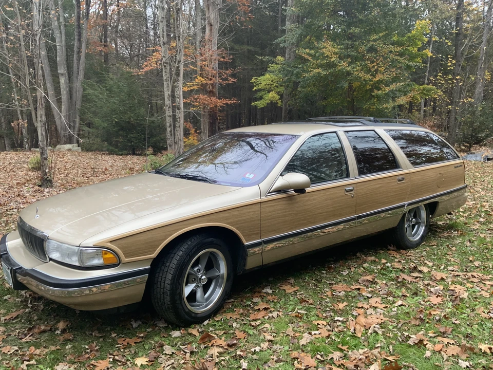 1995 Buick Roadmaster - Image 3 of 31