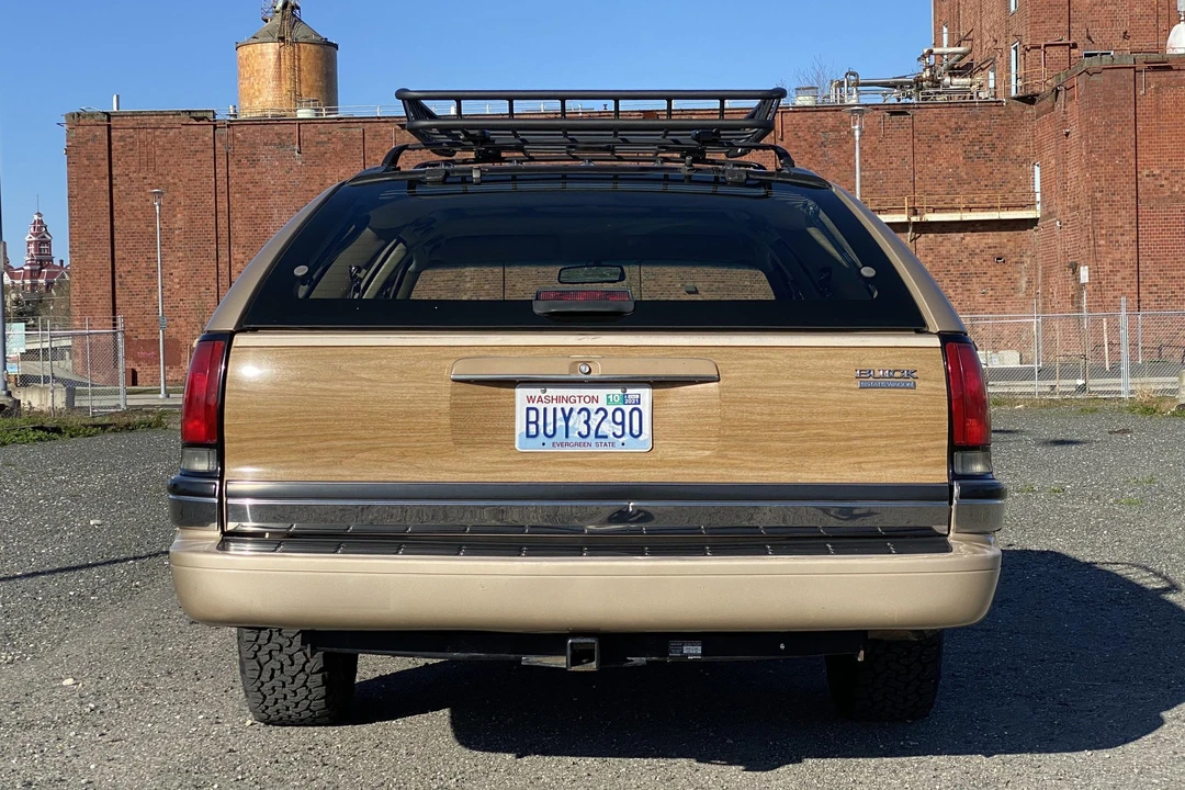 1995 Buick Roadmaster - Image 5 of 31