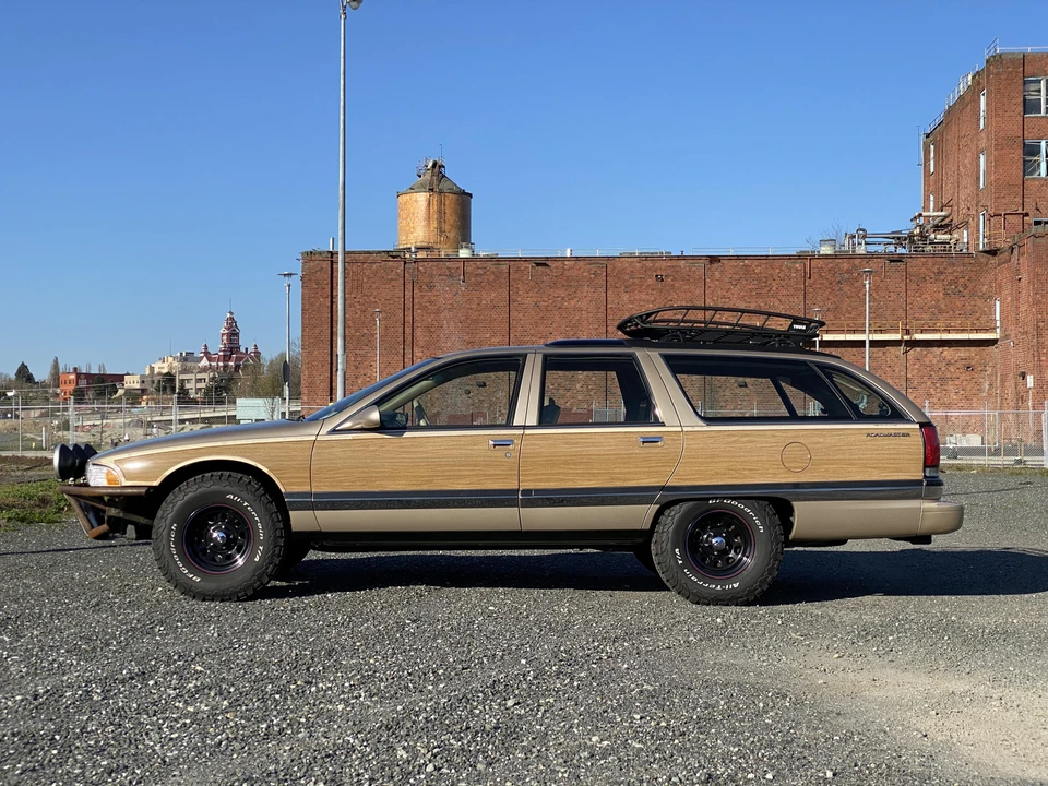 1995 Buick Roadmaster - Image 8 of 31