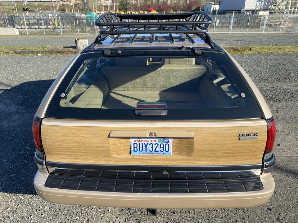 1995 Buick Roadmaster - Image 10 of 31