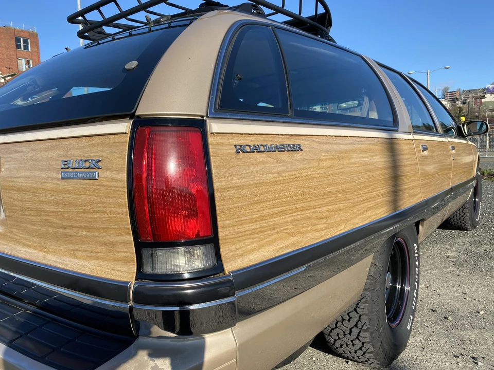 1995 Buick Roadmaster - Image 11 of 31