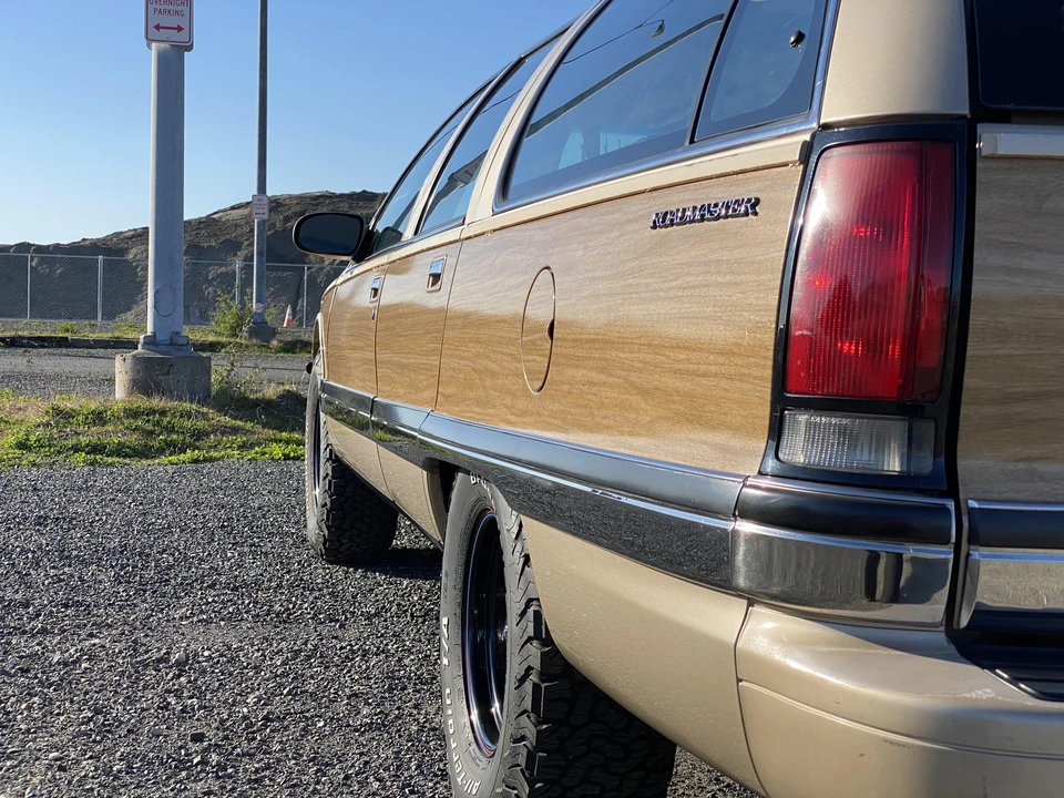 1995 Buick Roadmaster - Image 9 of 31